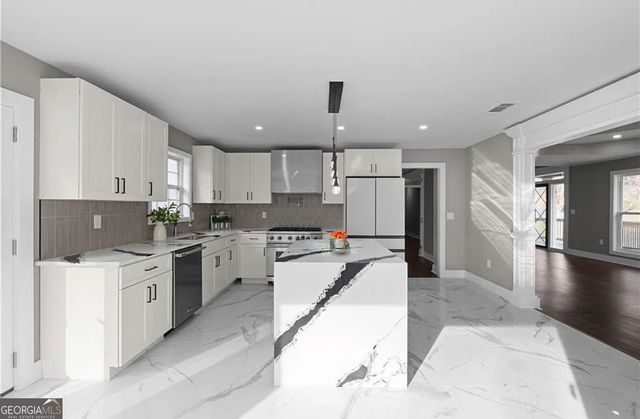 7530 Spalding Lane, Atlanta, GA 30350