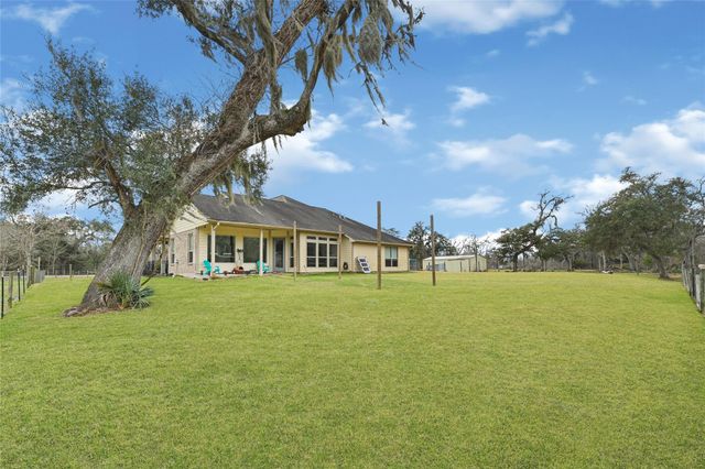 4108 County Road 356, Brazoria, TX 77422