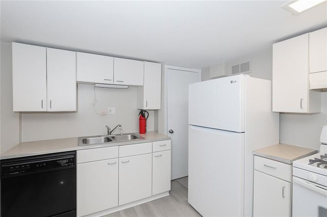 916 Greenwood NE Avenue B, Atlanta, GA 30306