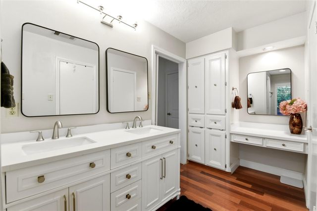 2701 Crossvine Circle, The Woodlands, TX 77380