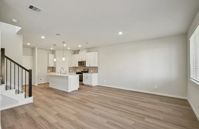 2404 King Mackerel Drive, Kemah, TX 77565