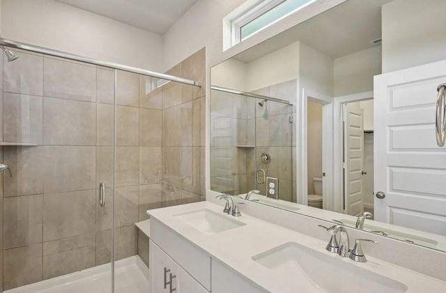 2404 King Mackerel Drive, Kemah, TX 77565