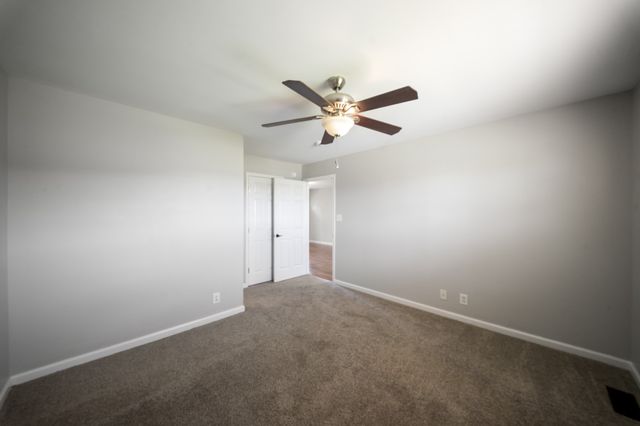 524 Potomac Dr, Oak Grove, KY 42262