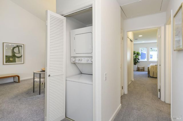 137 Koch Rd, Corte Madera, CA 94925