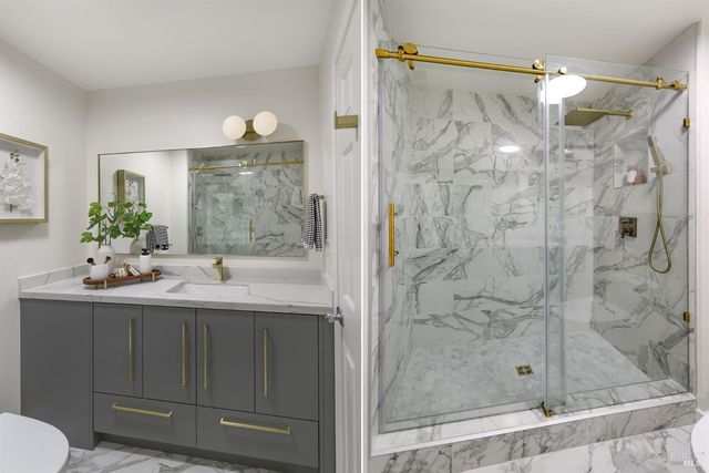 137 Koch Rd, Corte Madera, CA 94925