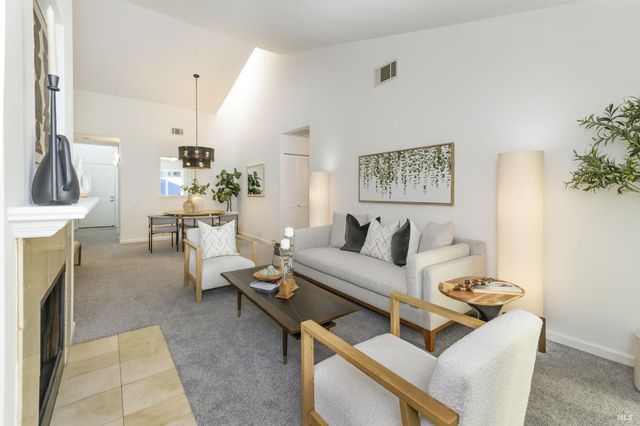 137 Koch Rd, Corte Madera, CA 94925