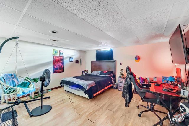 708 N FERNMEADOW DRIVE, Appleton, WI 54915