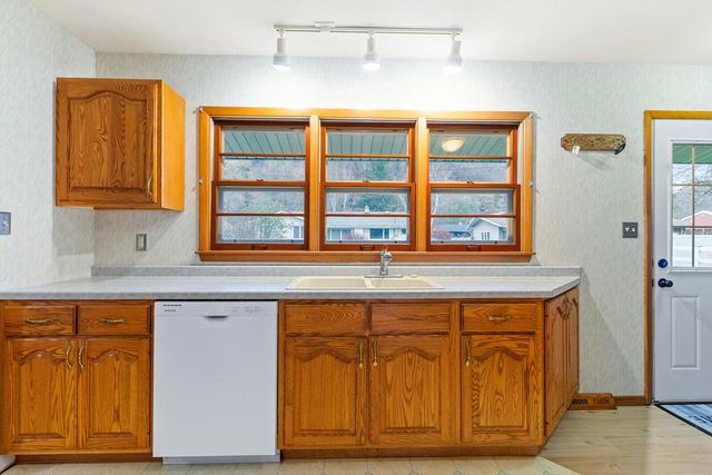 4021 Terrace DRIVE, La Crosse, WI 54601