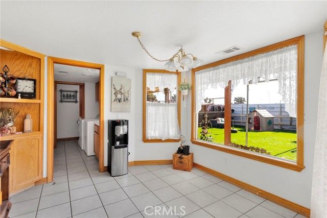 10276 Aster Road, Oak Hills, CA 92344