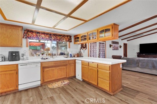 10276 Aster Road, Oak Hills, CA 92344