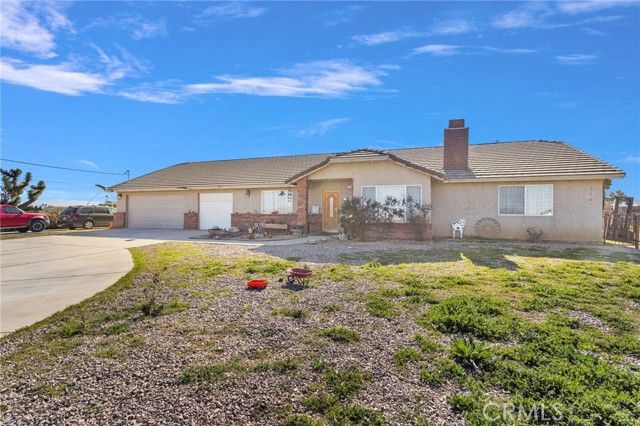 10276 Aster Road, Oak Hills, CA 92344