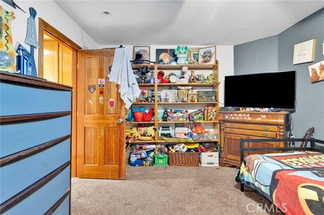 10276 Aster Road, Oak Hills, CA 92344