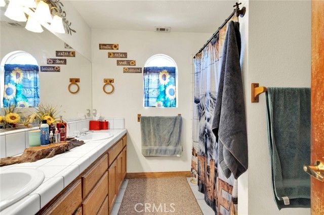 10276 Aster Road, Oak Hills, CA 92344