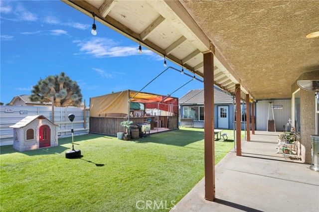 10276 Aster Road, Oak Hills, CA 92344