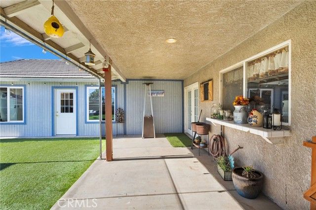 10276 Aster Road, Oak Hills, CA 92344