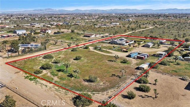 10276 Aster Road, Oak Hills, CA 92344