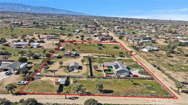 10276 Aster Road, Oak Hills, CA 92344