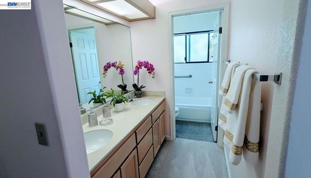 21103 Gary Dr 304D, Hayward, CA 94546