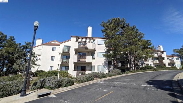 21103 Gary Dr 304D, Hayward, CA 94546