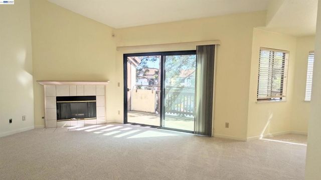 21103 Gary Dr 304D, Hayward, CA 94546