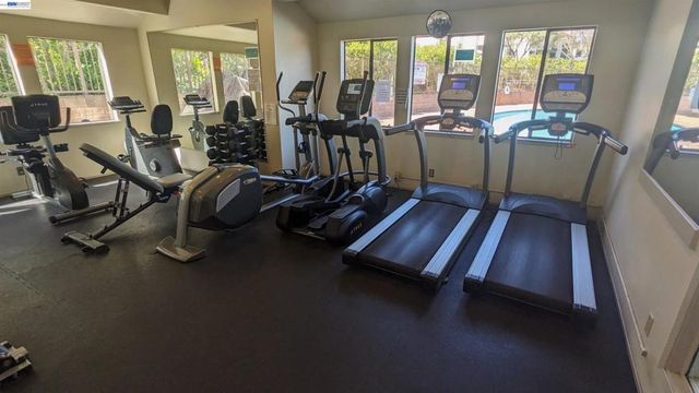 21103 Gary Dr 304D, Hayward, CA 94546