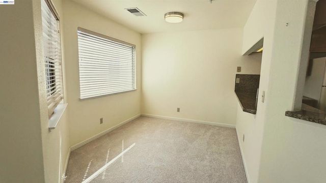 21103 Gary Dr 304D, Hayward, CA 94546
