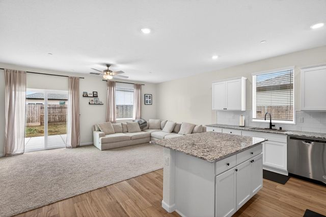 10434 Sabbath Ln, Stockton, CA 95212