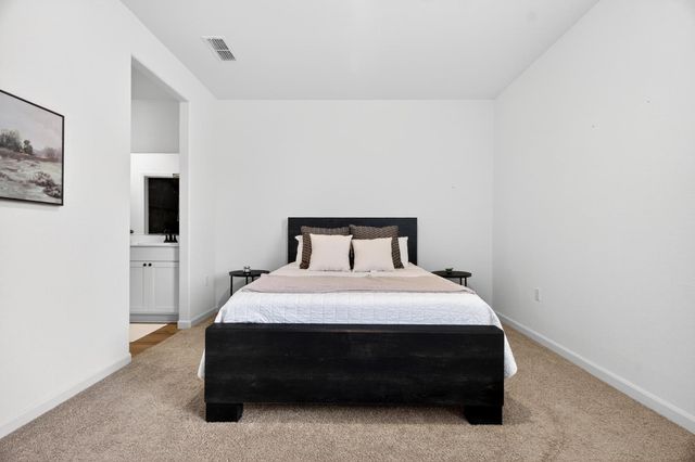 10434 Sabbath Ln, Stockton, CA 95212