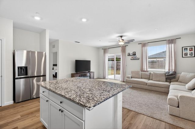 10434 Sabbath Ln, Stockton, CA 95212