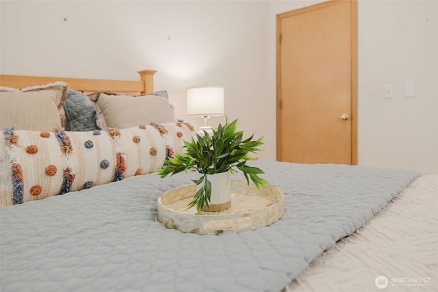 7063 E Owl Ridge Lane, Port Orchard, WA 98366