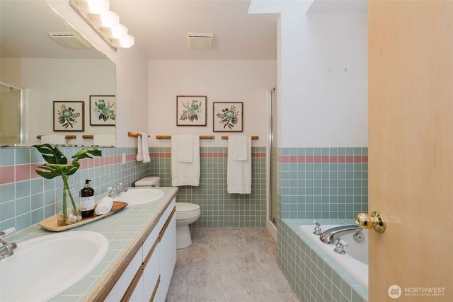 7063 E Owl Ridge Lane, Port Orchard, WA 98366