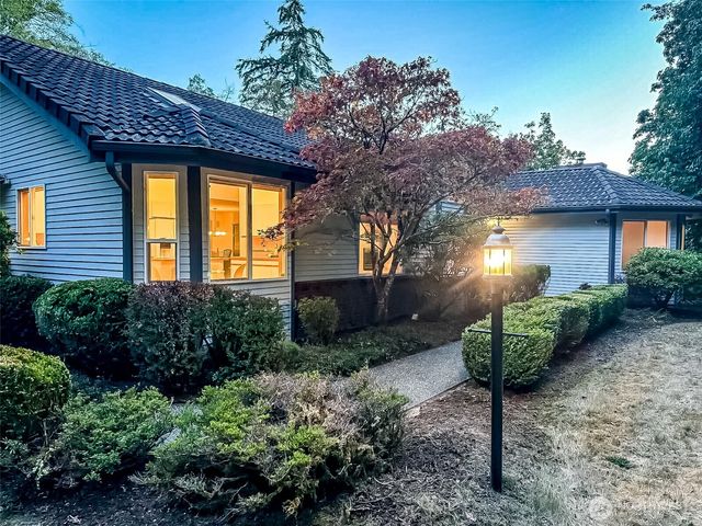 7063 E Owl Ridge Lane, Port Orchard, WA 98366