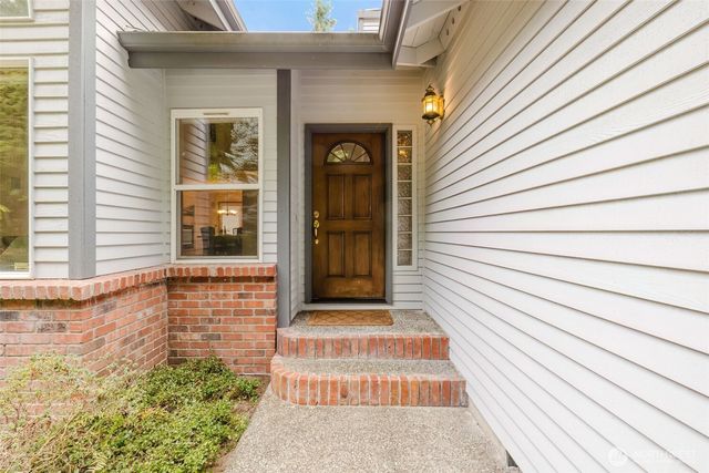 7063 E Owl Ridge Lane, Port Orchard, WA 98366