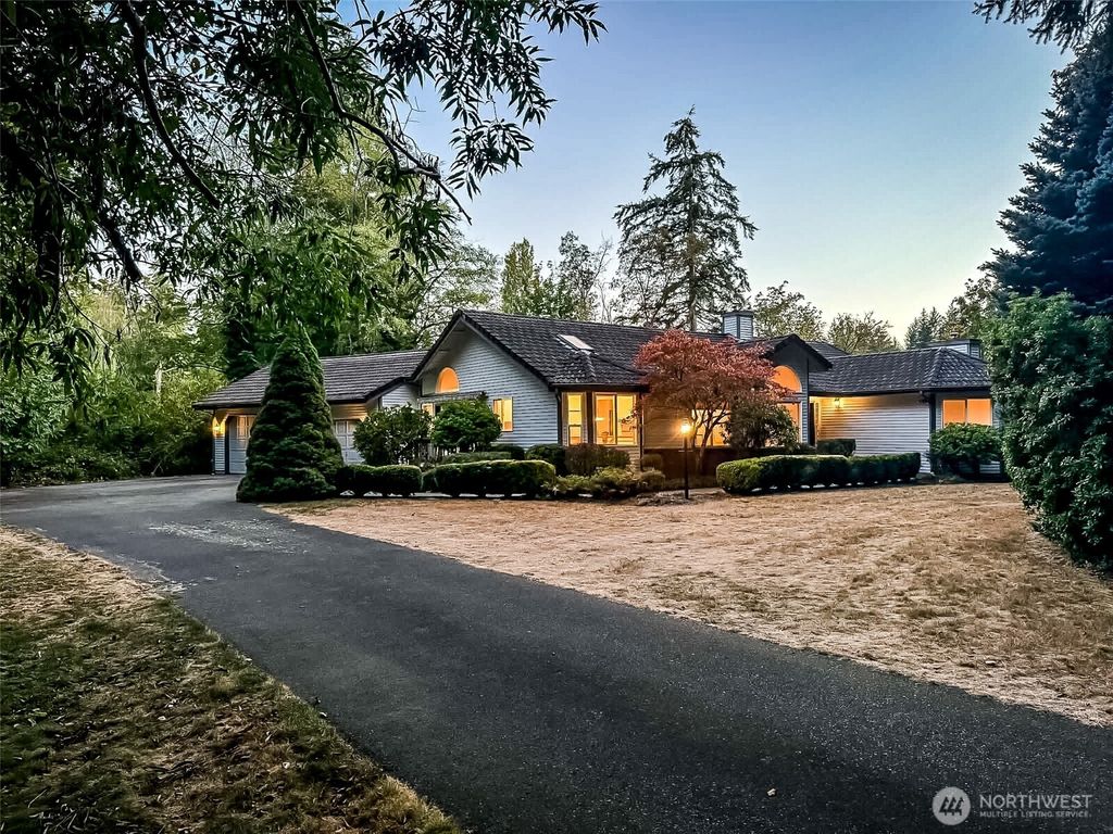 7063 E Owl Ridge Lane, Port Orchard, WA 98366