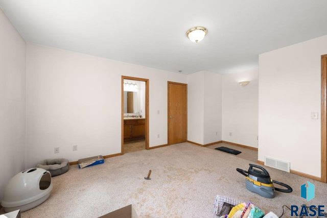 220 S Augusta Ave Avenue, Brandon, SD 57005