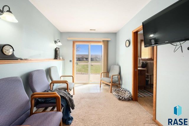 220 S Augusta Ave Avenue, Brandon, SD 57005