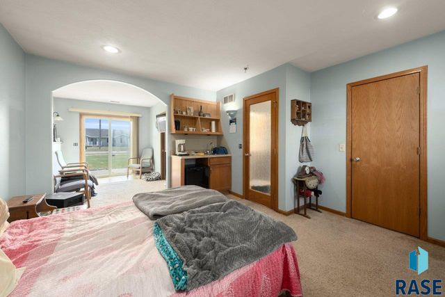 220 S Augusta Ave Avenue, Brandon, SD 57005