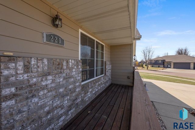 220 S Augusta Ave Avenue, Brandon, SD 57005