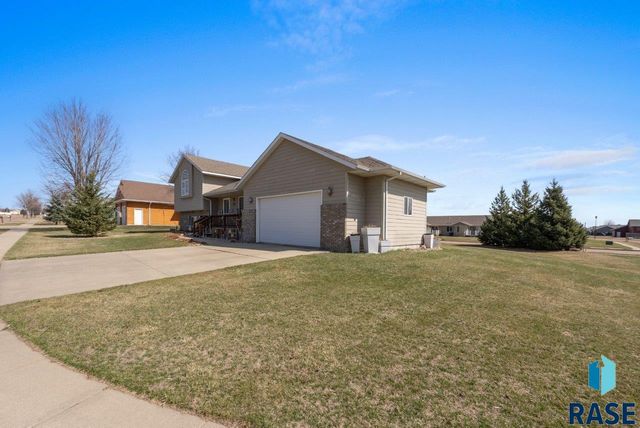 220 S Augusta Ave Avenue, Brandon, SD 57005