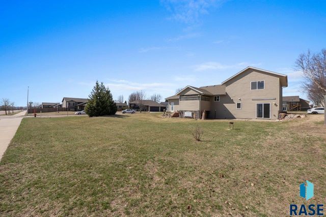 220 S Augusta Ave Avenue, Brandon, SD 57005