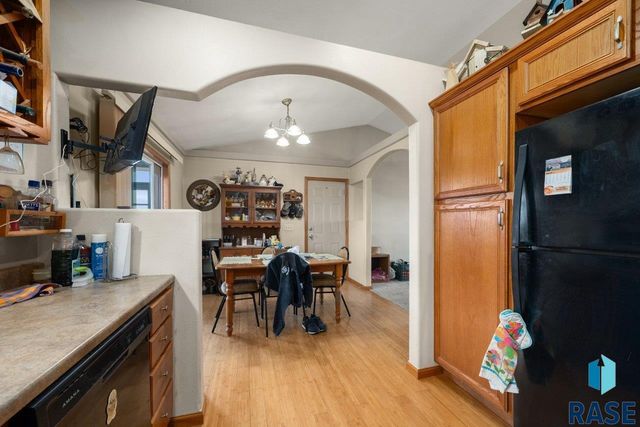 220 S Augusta Ave Avenue, Brandon, SD 57005