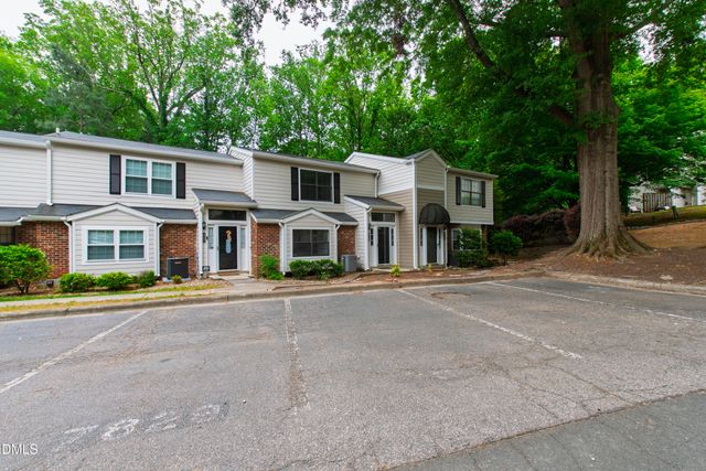 7831 Falcon Rest Circle, Raleigh, NC 27615