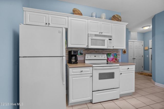 140 Avian Drive Apt 3709, Sunset Beach, NC 28468