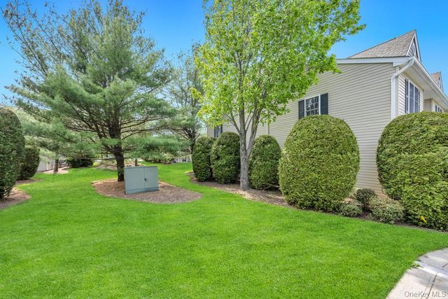 1153 Savoy Drive, Melville, NY 11747