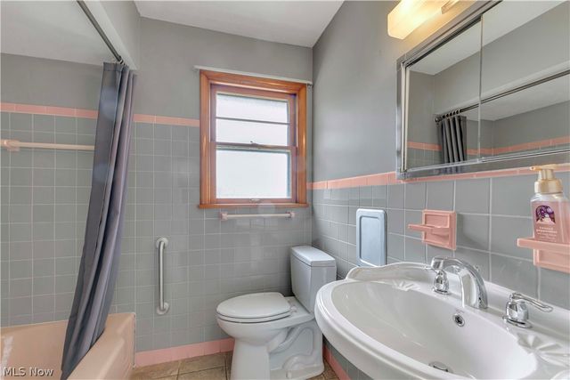 5500 N Ridge Road, Madison, OH 44057