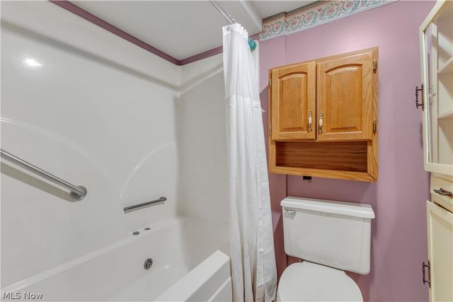 5500 N Ridge Road, Madison, OH 44057