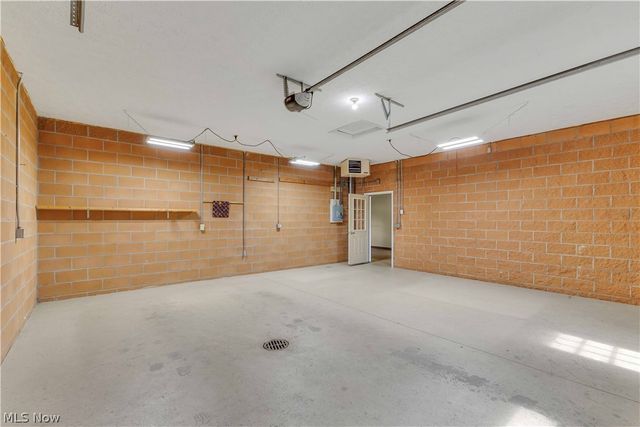 5500 N Ridge Road, Madison, OH 44057