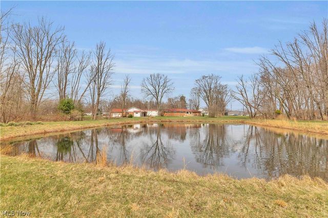 5500 N Ridge Road, Madison, OH 44057