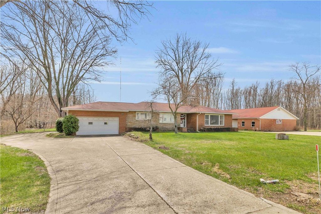 5500 N Ridge Road, Madison, OH 44057
