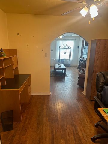 631 W Walker Street, Denison, TX 75020